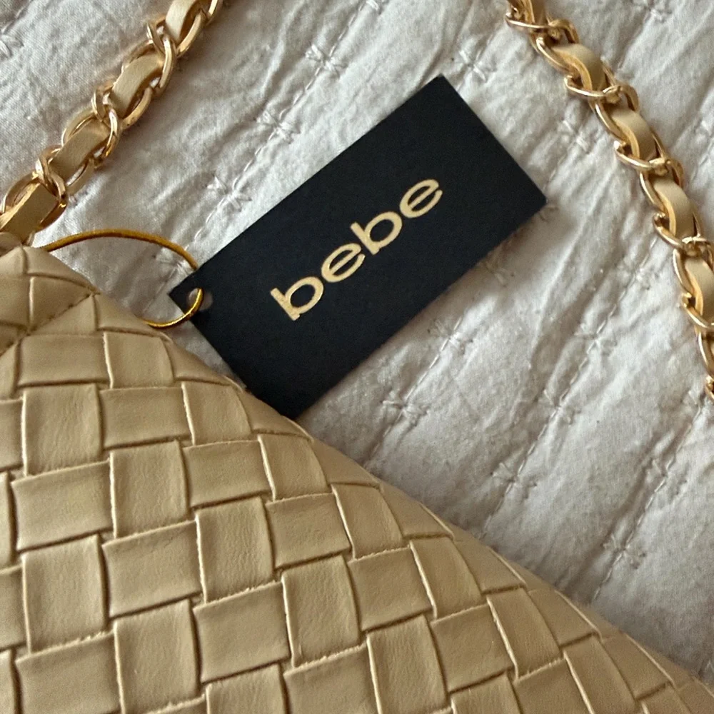 Bebe Beige Handbag w/ Gold Chain Strap Crossbody 3 in 1 w/ Card Case/Key Ring ❤️